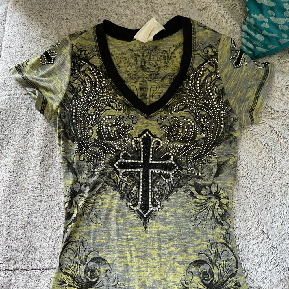 Buckle Cross Shirt